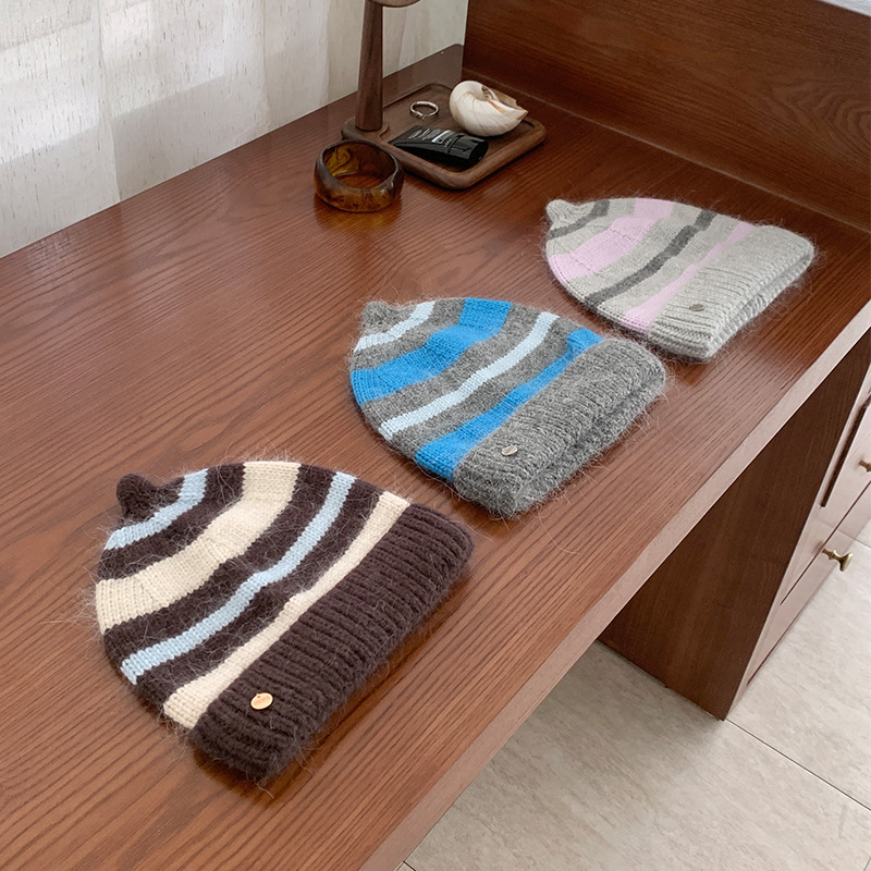 Cute Striped Cuffed Pointed To - đánh giá và giá Beanie Cuffed Knit